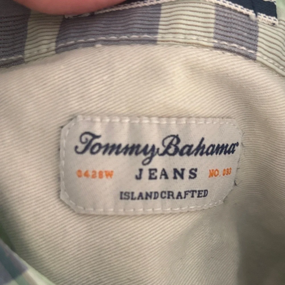 Tommy Bahama green & blue plaid shirt. Cotton/linen. Men L. Excellent condition. - Picture 2 of 9